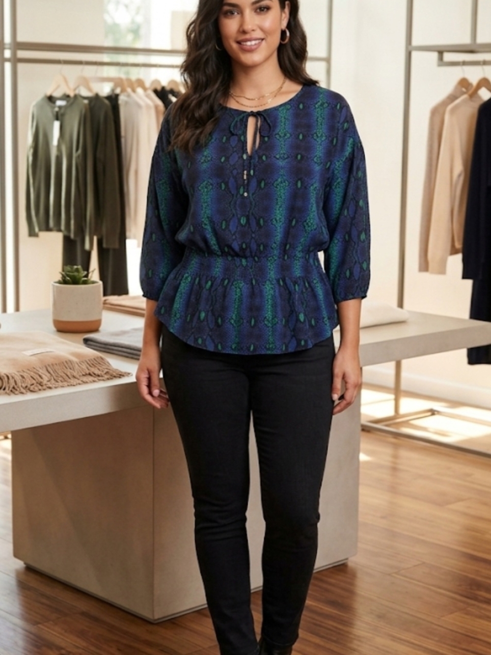 Liz Claiborne Navy & Green Snake-Print Peplum Blouse